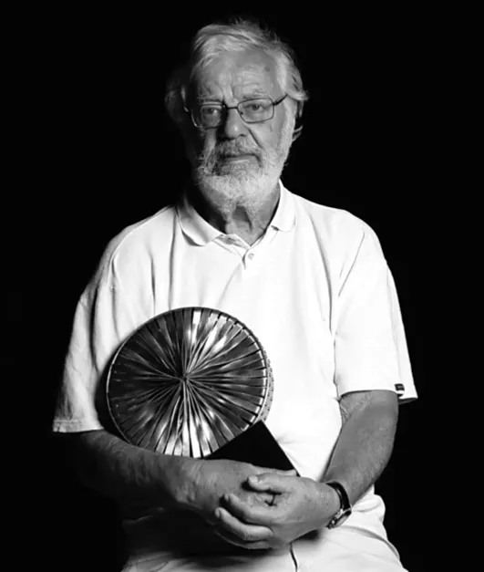 Nicolas Vlavianos